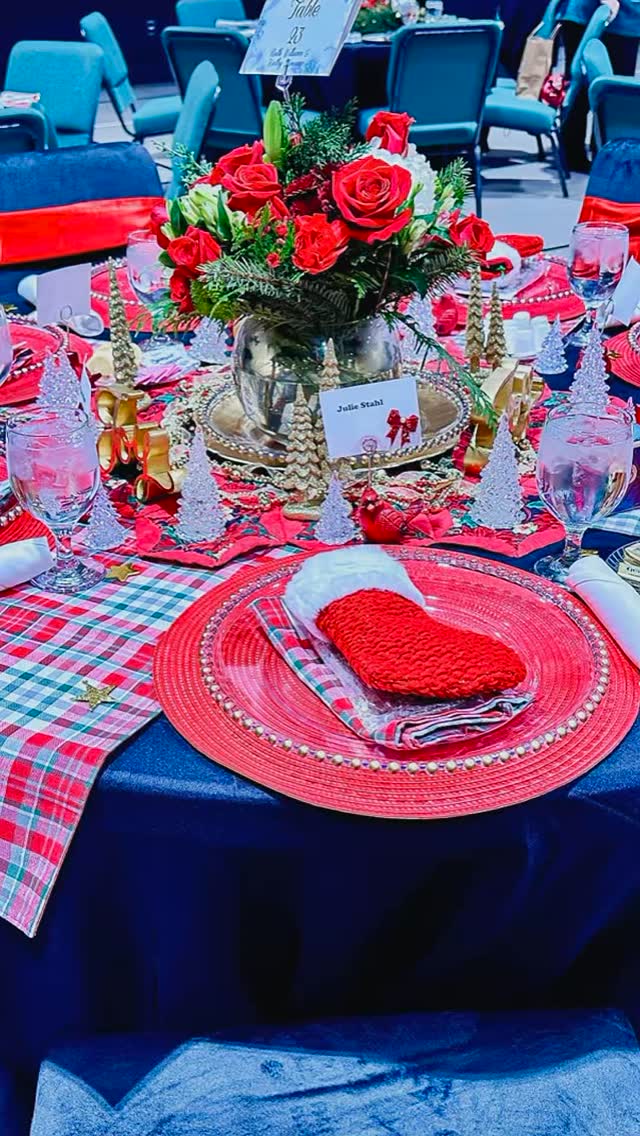 Such a wonderful morning at our Women’s Breakfast on Saturday! From warm conversations to shared encouragement, it was the perfect blend of food, fellowship, and faith. We are so grateful for every woman who attended and to all the volunteers, table hosts, and worship team who worked so hard to provide a beautiful atmosphere and make it so special. A special thanks to our wonderful guest speaker, our own Danielle Todd!